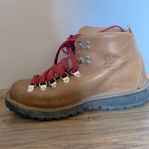 Danner Womens Mountain Light Boots